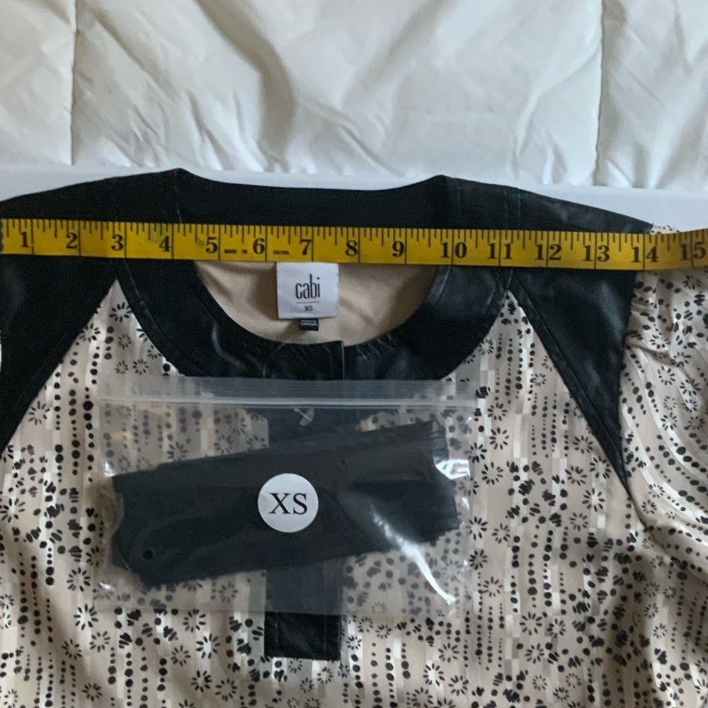 perfect travel companion โฃ๏ธ CAbi Faux Leather Accents 37โ length - Picture 3 of 11